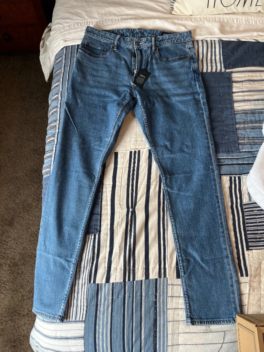 Bonobos 33x32 Slim Taper Blue Denim Jeans Medium Wash